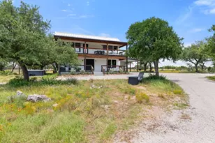 784 River View Dr, Johnson City, TX 78636 - Photo 4