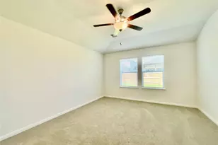 137 Holmby Dr, Hutto, TX 78634 - Photo 4