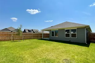 137 Holmby Dr, Hutto, TX 78634 - Photo 8