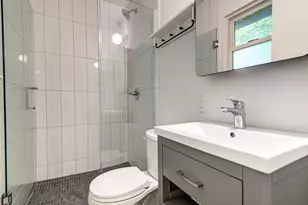 2704 Nottingham Ln, Austin, TX 78704 - Photo 12