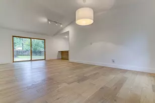 2704 Nottingham Ln, Austin, TX 78704 - Photo 4