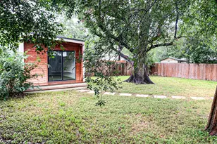 2704 Nottingham Ln, Austin, TX 78704 - Photo 26