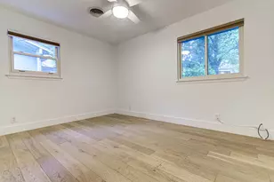 2704 Nottingham Ln, Austin, TX 78704 - Photo 10
