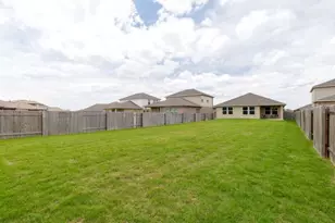 17621 Fairbridge Ln, Manor, TX 78653 - Photo 36