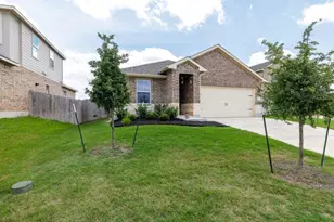 17621 Fairbridge Ln, Manor, TX 78653 - Photo 2