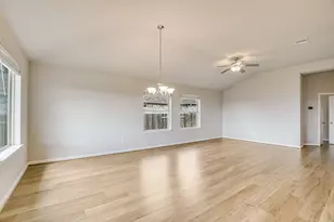 309 Chickasaw Ln, Hutto, TX 78634 - Photo 16