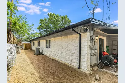 2504 Audubon Place, Austin, TX 78741 - Photo 10