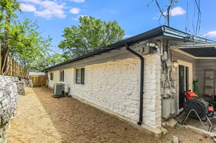 2504 Audubon Pl, Austin, TX 78741 - Photo 10