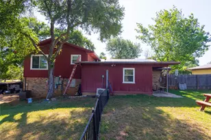 1212 Lake Terrace Dr, Elgin, TX 78621 - Photo 32