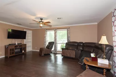 1212 Lake Terrace Drive, Elgin, TX 78621 - Photo 6