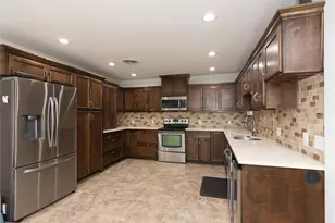 1212 Lake Terrace Dr, Elgin, TX 78621 - Photo 10