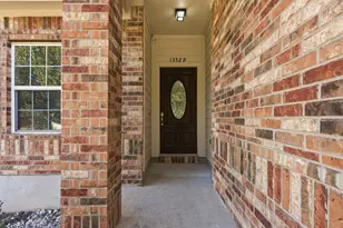 13529 Henneman Dr, Pflugerville, TX 78660 - Photo 10