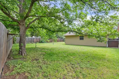 1115 Hackberry Drive, Marble Falls, TX 78654 - Photo 32