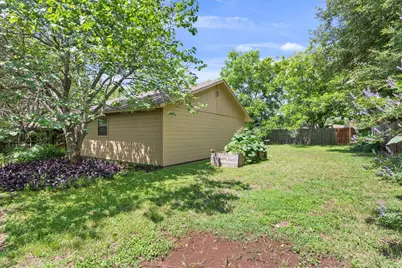 1115 Hackberry Drive, Marble Falls, TX 78654 - Photo 34