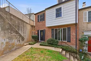 6631 Valleyside Rd, Austin, TX 78731 - Photo 2