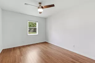 6631 Valleyside Rd, Austin, TX 78731 - Photo 14