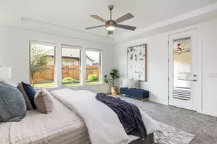 8205 Silhouette St, Austin, TX 78744 - Photo 14