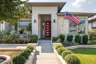 8205 Silhouette St, Austin, TX 78744 - Photo 2