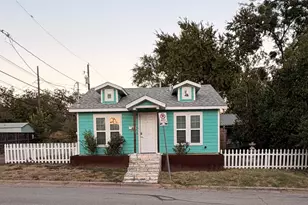 1305 Olander St, Austin, TX 78702 - Photo 14