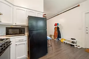201 W 31st St, Austin, TX 78705 - Photo 18