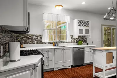 208 Sendero Cove, Cedar Creek, TX 78612 - Photo 8