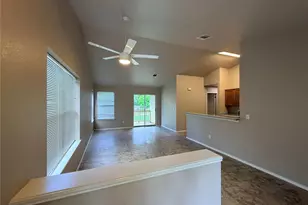 2904 Whisper Oaks Ln, Georgetown, TX 78628 - Photo 4