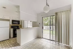 111 Stubblefield Dr, Elgin, TX 78621 - Photo 8