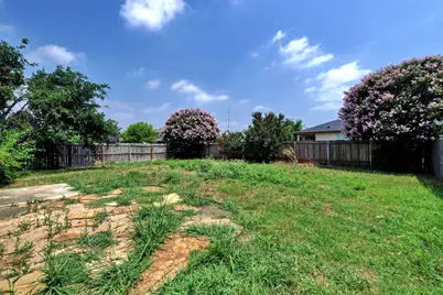 136 Holmstrom Street, Hutto, TX 78634 - Photo 22