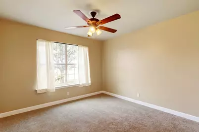 136 Holmstrom Street, Hutto, TX 78634 - Photo 18