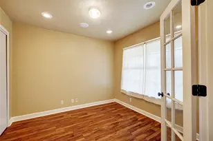 136 Holmstrom St, Hutto, TX 78634 - Photo 10