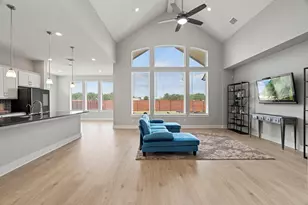 2112 Tobiano Trce, Georgetown, TX 78633 - Photo 4