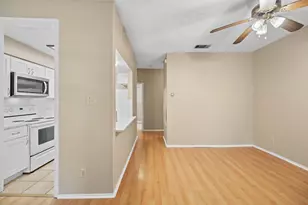 2706 Salado St, Austin, TX 78705 - Photo 24