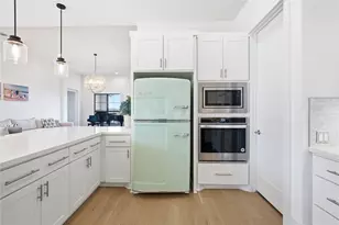 321 Sweet Grass Ln, Lakeway, TX 78738 - Photo 14