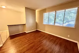 3304 Red River St, Austin, TX 78705 - Photo 2