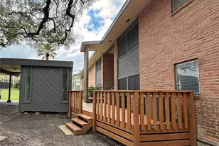 3304 Red River St, Austin, TX 78705 - Photo 2