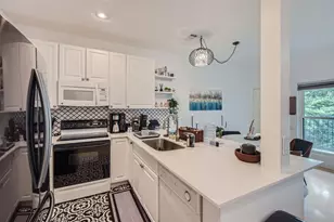802 S 1st St, Austin, TX 78704 - Photo 2