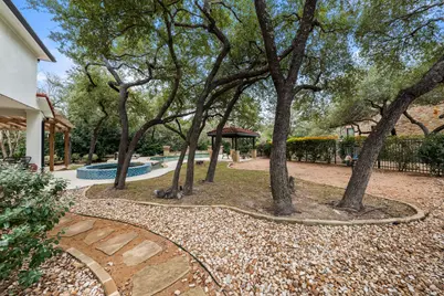 11501 Firethorn Court, Austin, TX 78732 - Photo 28
