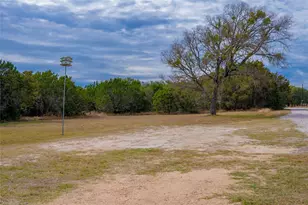 111 Hillview Ln, Burnet, TX 78611 - Photo 24