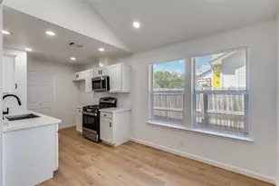 7204 Kellner Cove, Del Valle, TX 78617 - Photo 12