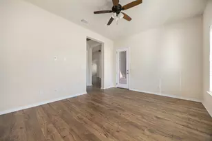 257 Left Frk Dr, Kyle, TX 78640 - Photo 18