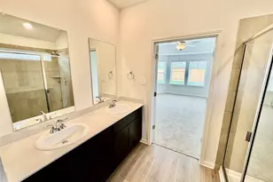 184 Coopers Hawk Crst, Cedar Creek, TX 78612 - Photo 4