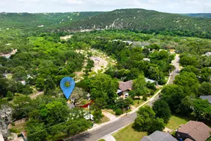 11603 Travis St, Jonestown, TX 78645 - Photo 4