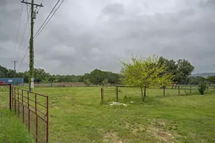 200 E Meadow Ln, Wimberley, TX 78676 - Photo 4