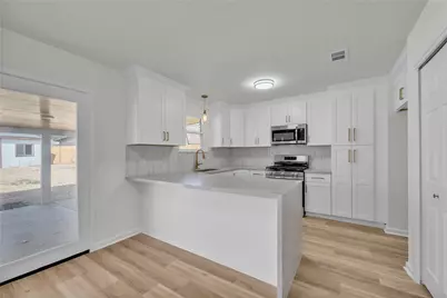 514 Sara Drive, Round Rock, TX 78664 - Photo 4