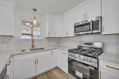 514 Sara Drive, Round Rock, TX 78664 - Photo 2