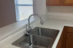 127 Salado Dr, Kyle, TX 78640 - Photo 6