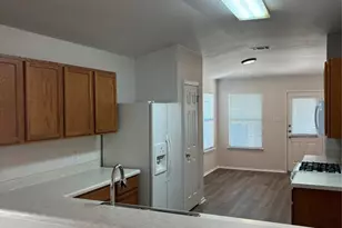 127 Salado Dr, Kyle, TX 78640 - Photo 4