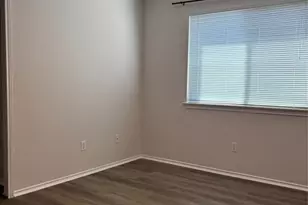 127 Salado Dr, Kyle, TX 78640 - Photo 10