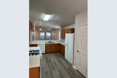 127 Salado Drive, Kyle, TX 78640 - Photo 8