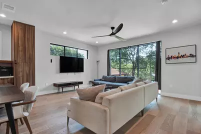 1914 E 8th Street, Austin, TX 78702 - Photo 8